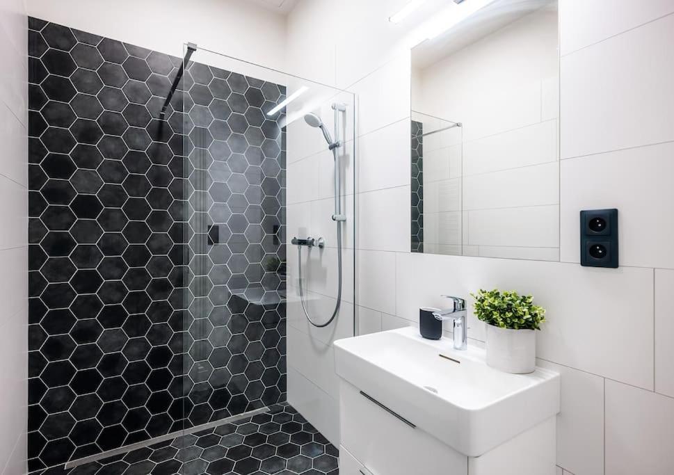 Apartment 3br & 2,5bath Heaven Of Harmony 2 Theater View Prague